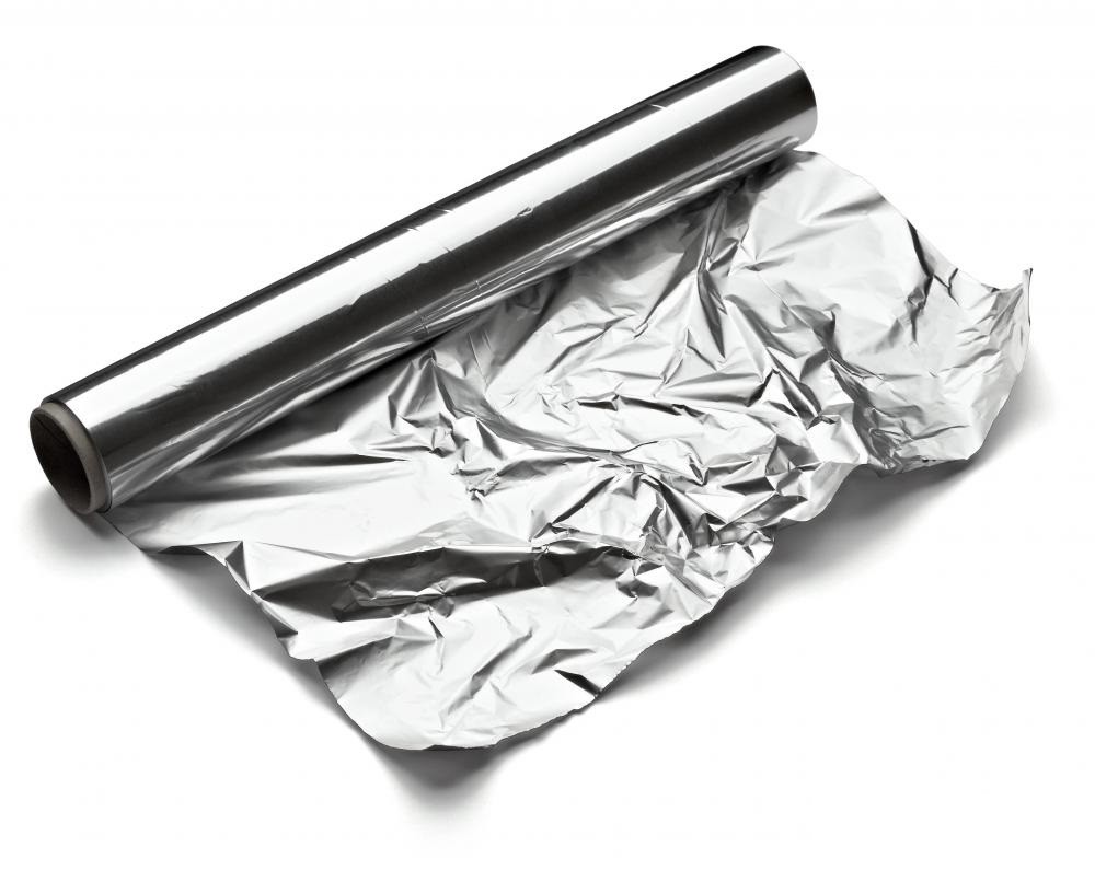 microwave tips: aluminum should never be placed in the microwave