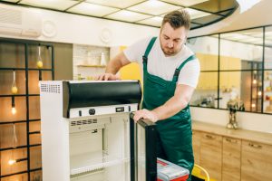 Tips for Cleaning the Freezer